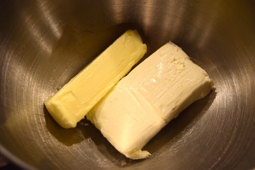 frosting Red velvet cake